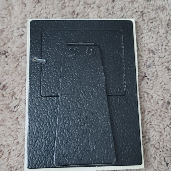 Picture Frames (2) - Picture 4 of 15